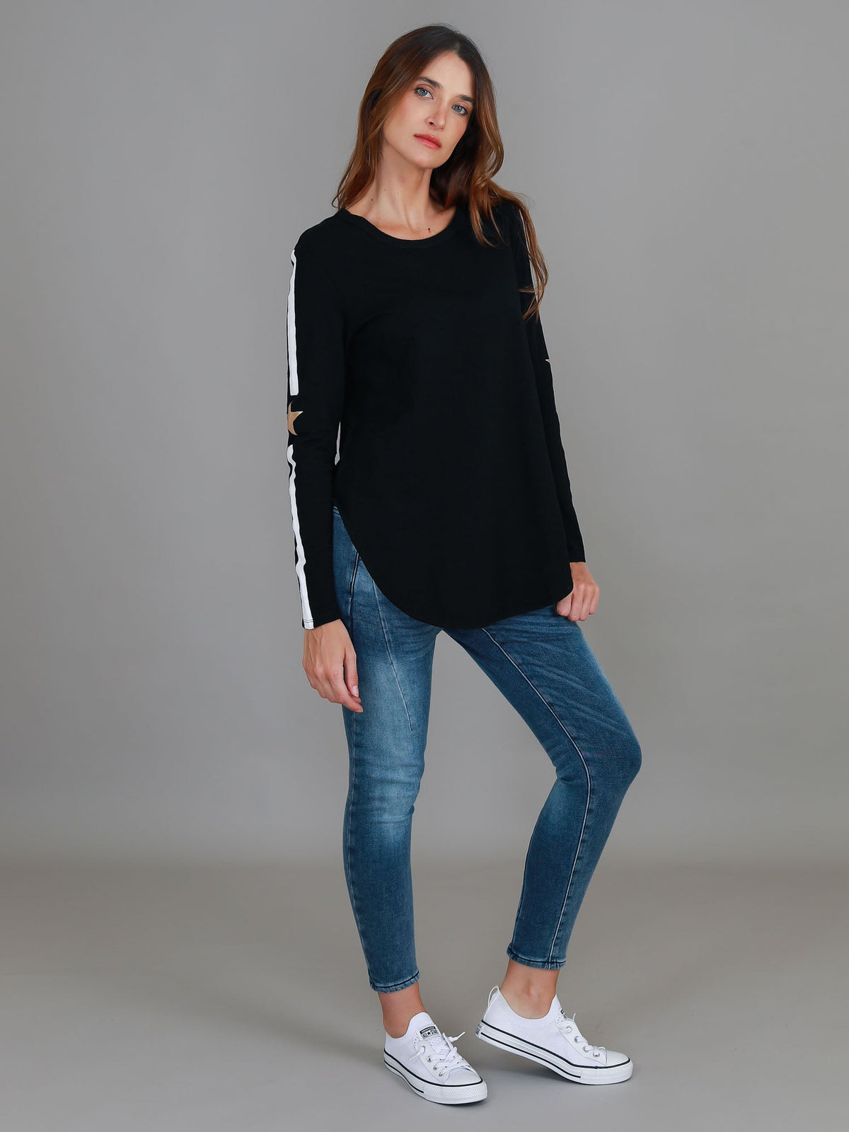 Junee | Women's Curved Hem Long Sleeve T-Shirt – Cotton Jersey