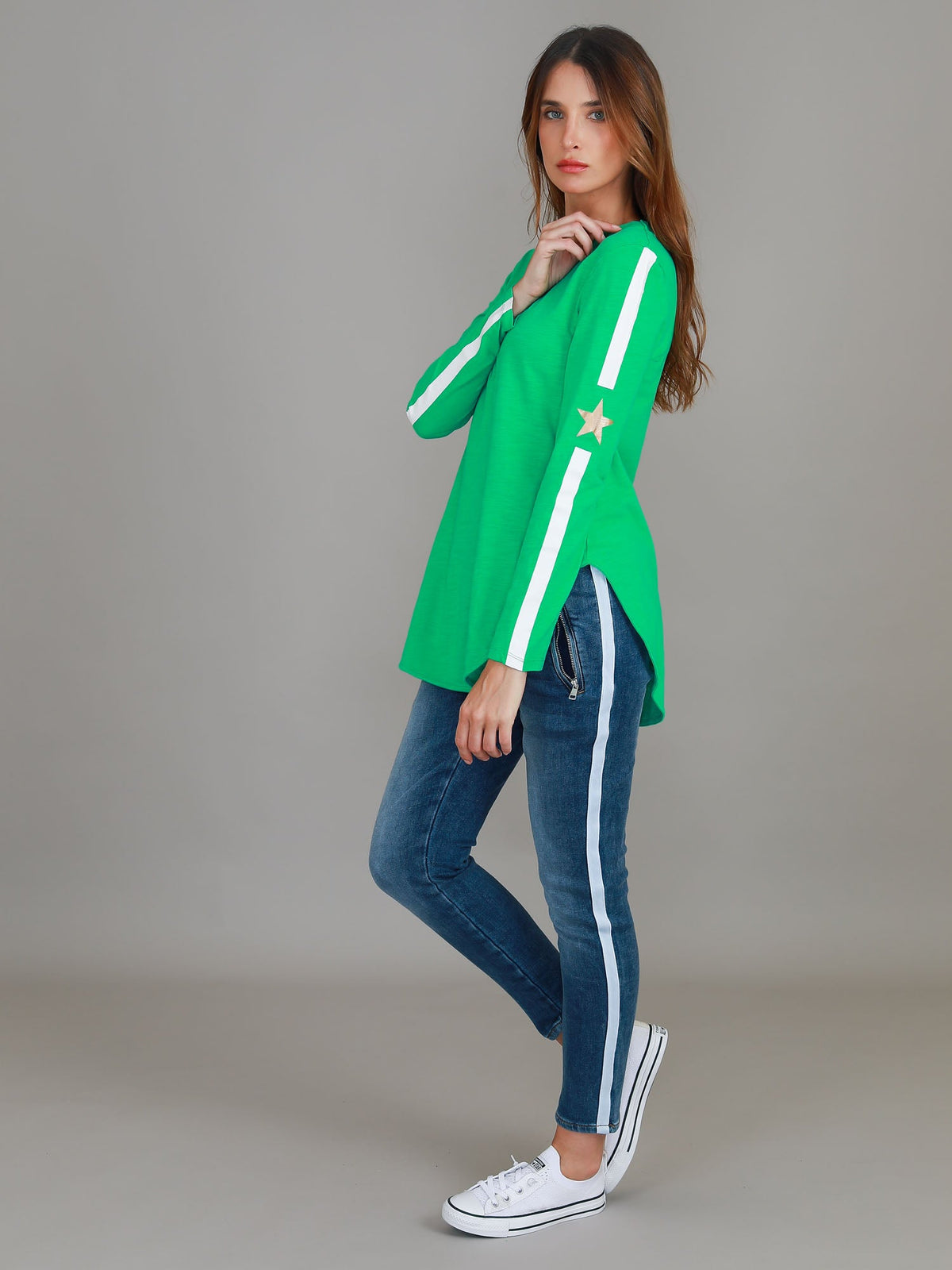 Junee | Women's Curved Hem Long Sleeve T-Shirt – Cotton Jersey
