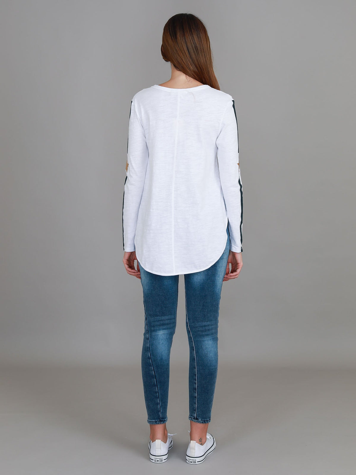 Junee | Women's Curved Hem Long Sleeve T-Shirt – Cotton Jersey