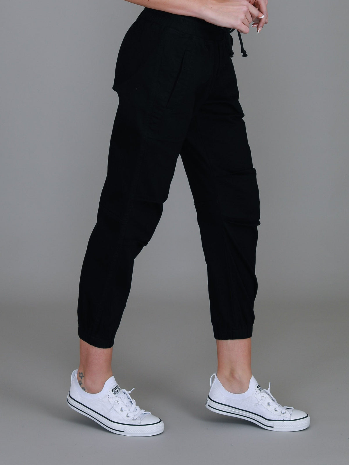 Torquay | Women's Pleated Chino Jogger – Cotton Twill