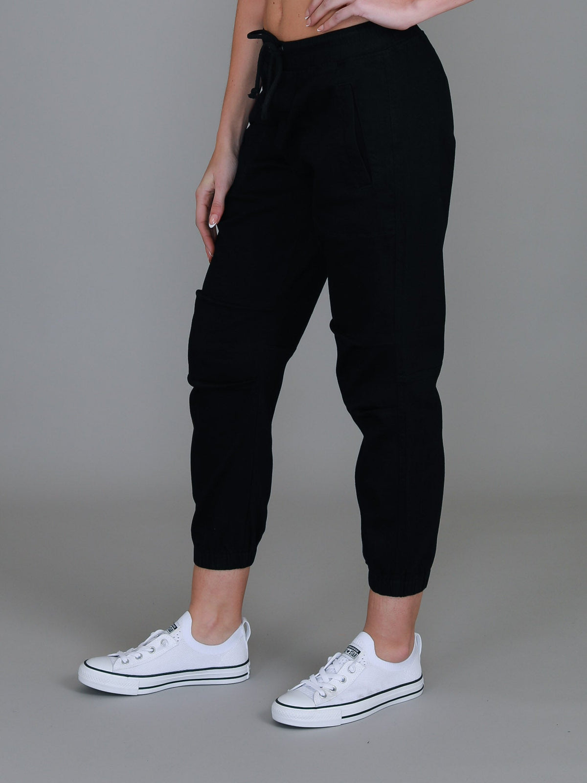 Torquay | Women's Pleated Chino Jogger – Cotton Twill