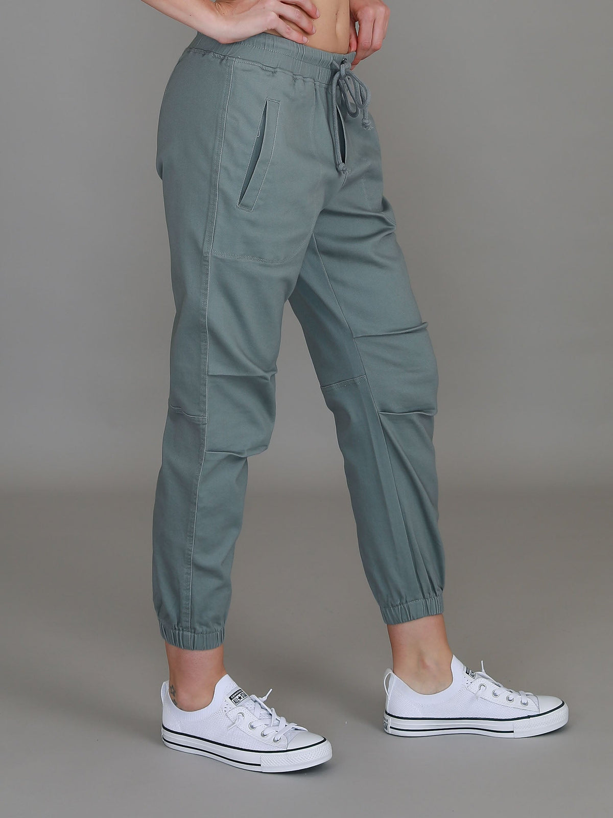 Torquay | Women's Pleated Chino Jogger – Cotton Twill