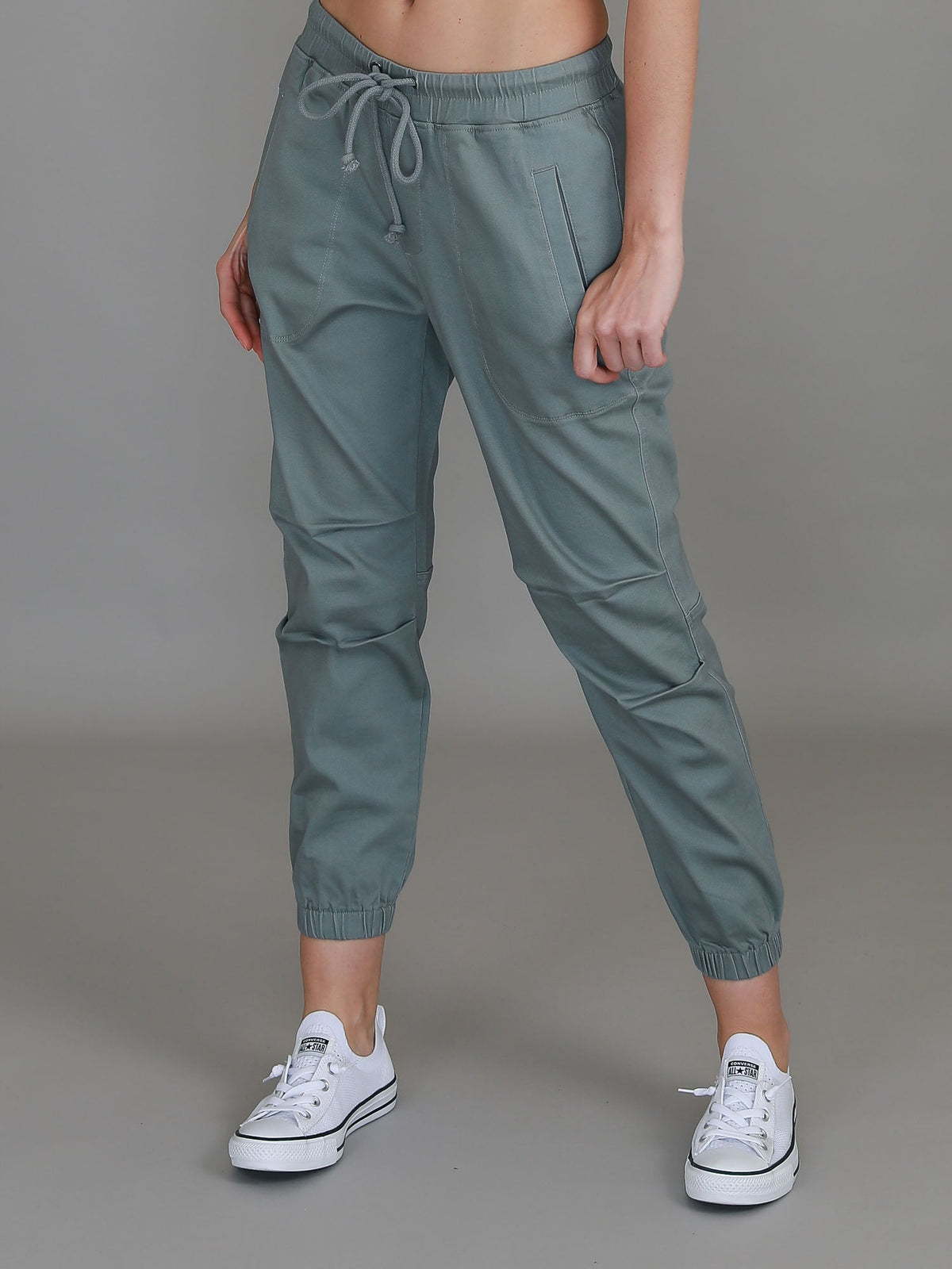 Torquay | Women's Pleated Chino Jogger – Cotton Twill