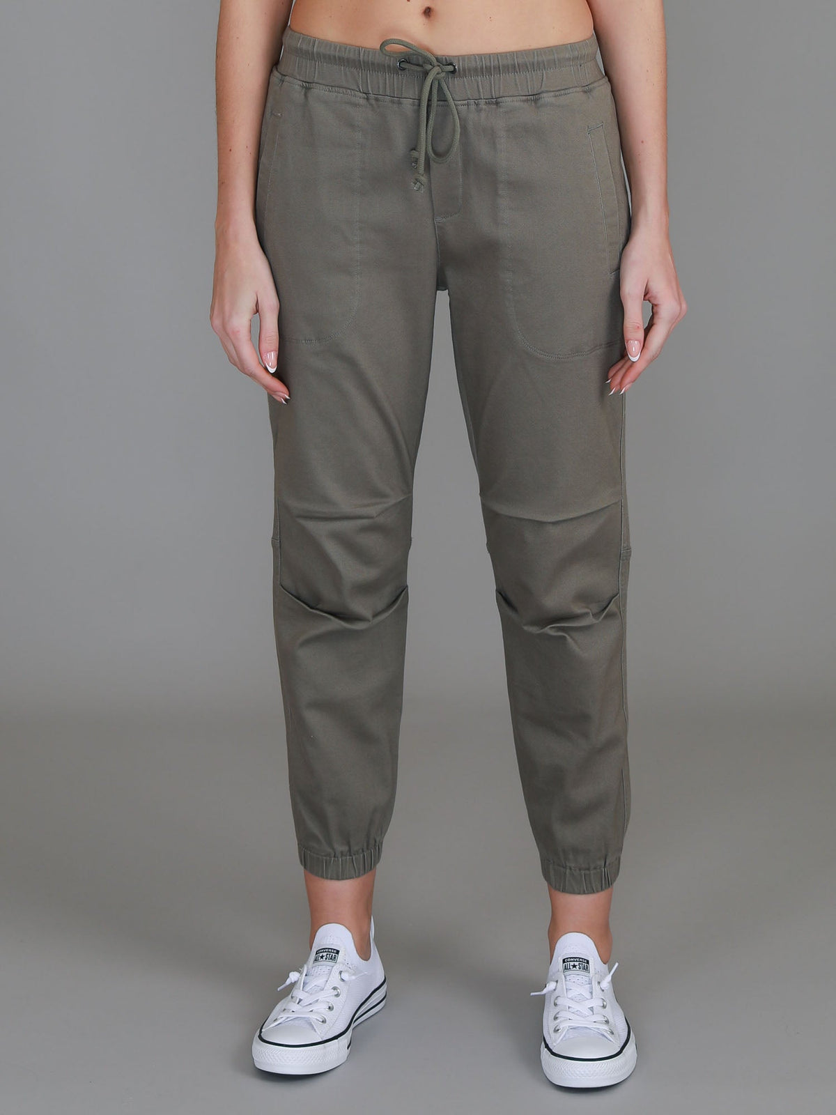 Torquay | Women's Pleated Chino Jogger – Cotton Twill