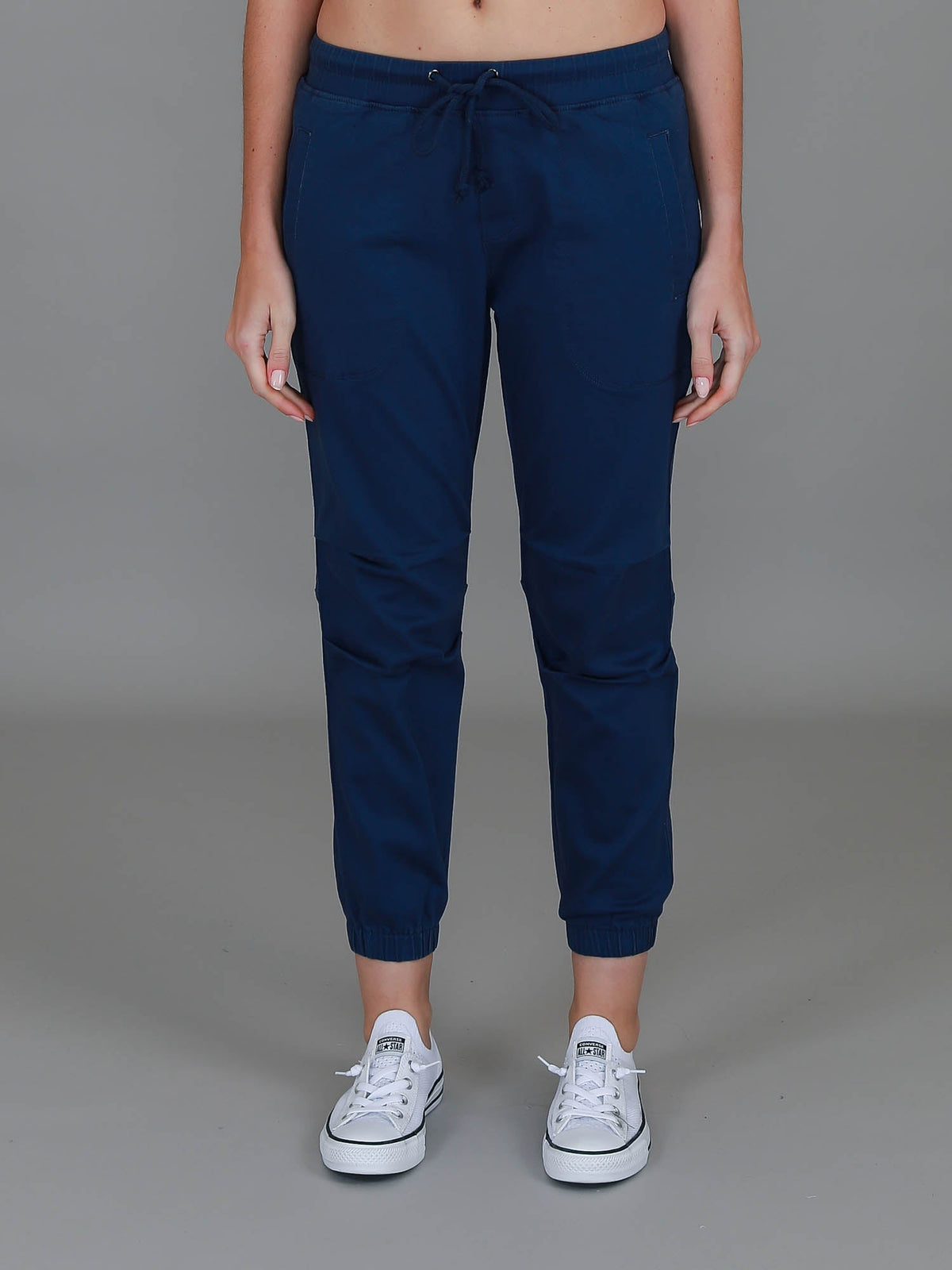 Torquay | Women's Pleated Chino Jogger – Cotton Twill