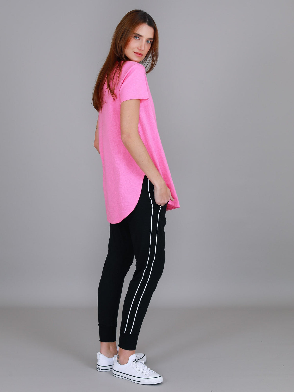 Elwood | Women's Curved Hem T-Shirt – Cotton Slub Jersey
