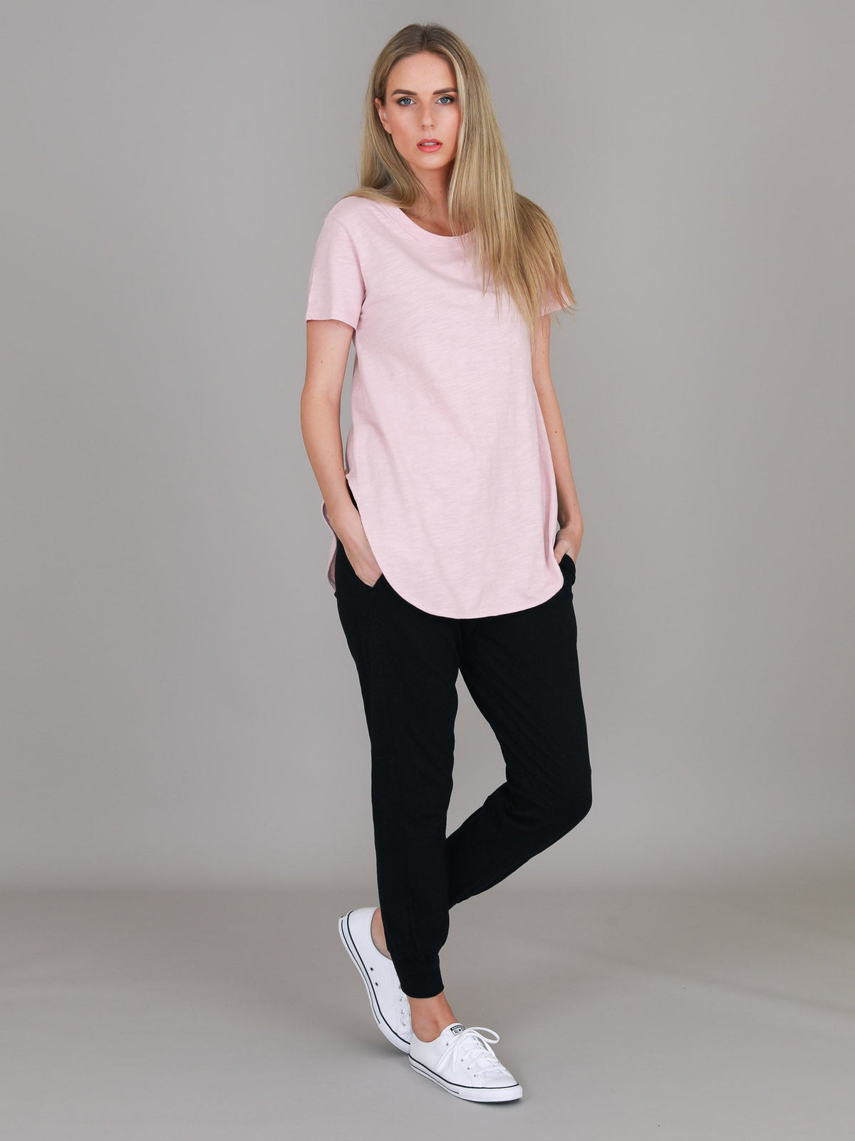 Elwood | Women's Curved Hem T-Shirt – Cotton Slub Jersey