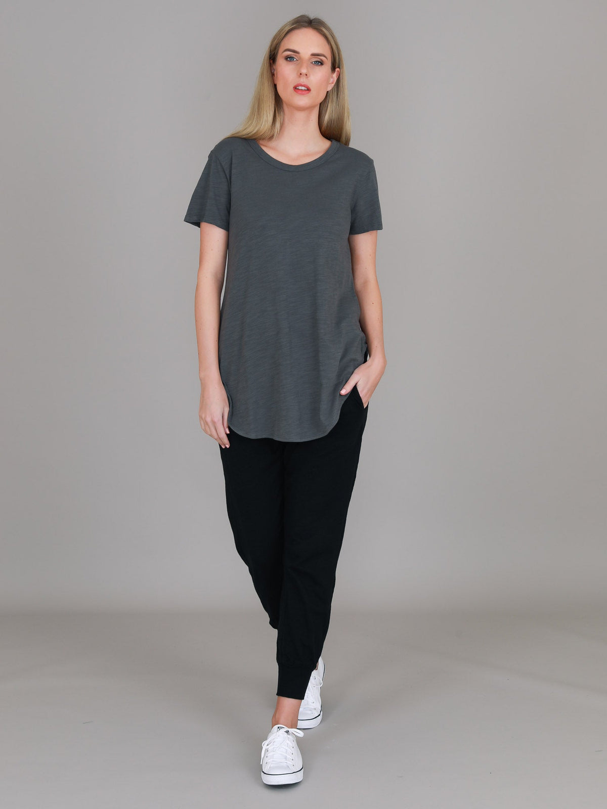 Elwood | Women's Curved Hem T-Shirt – Cotton Slub Jersey