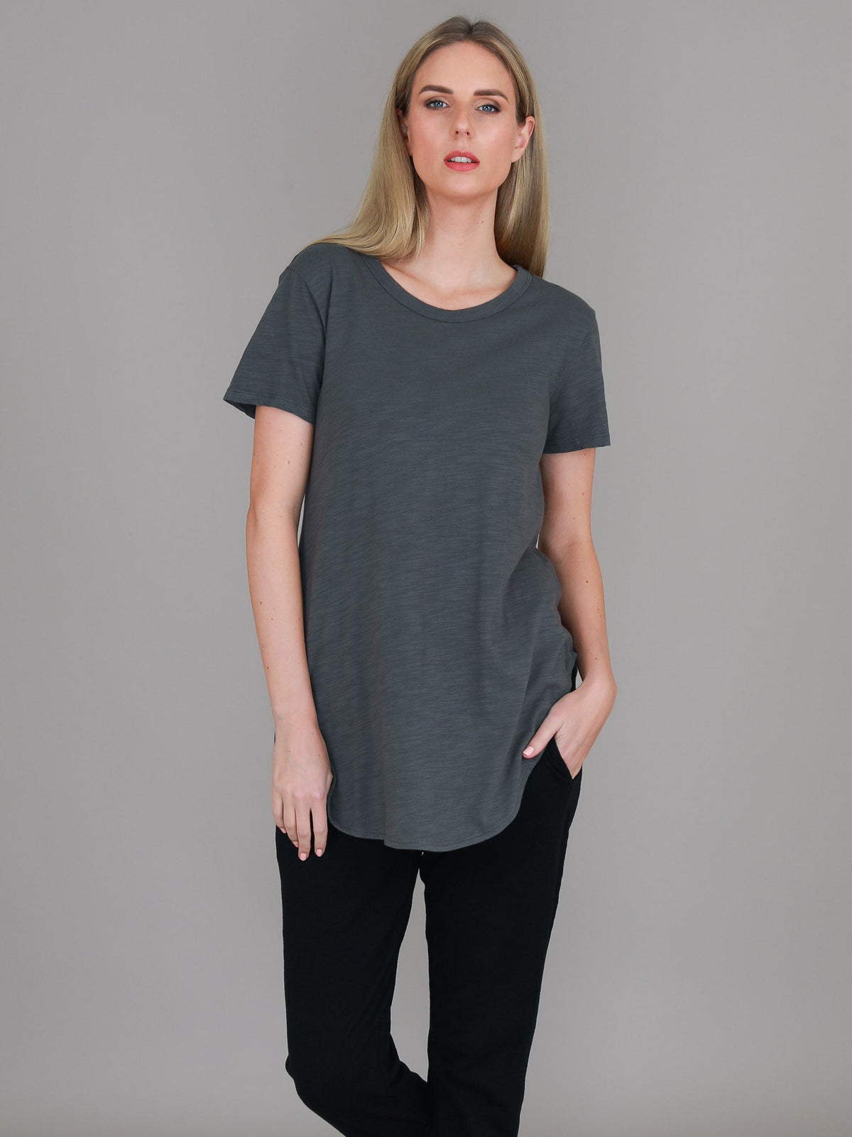 Elwood | Women's Curved Hem T-Shirt – Cotton Slub Jersey