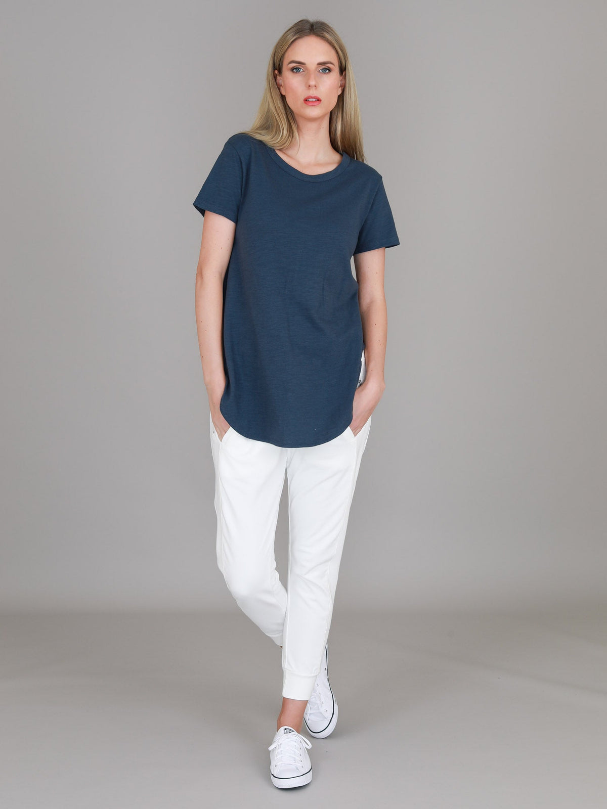 Elwood | Women's Curved Hem T-Shirt – Cotton Slub Jersey