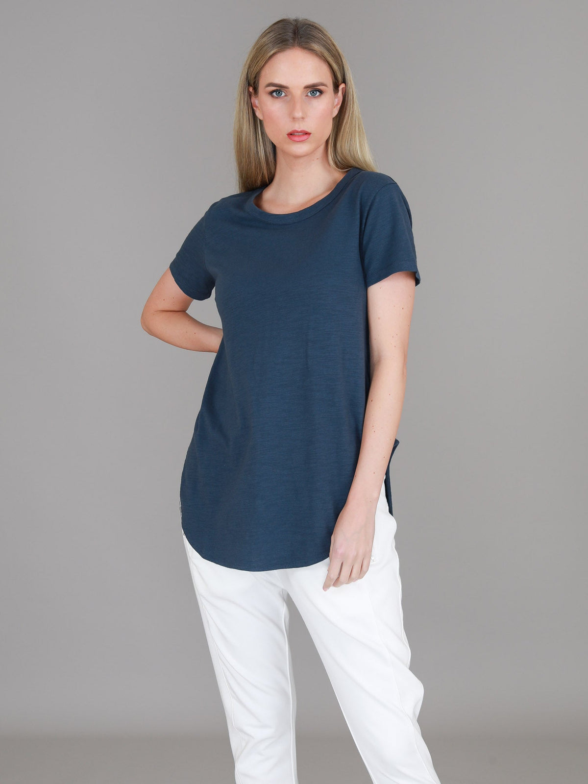 Elwood | Women's Curved Hem T-Shirt – Cotton Slub Jersey
