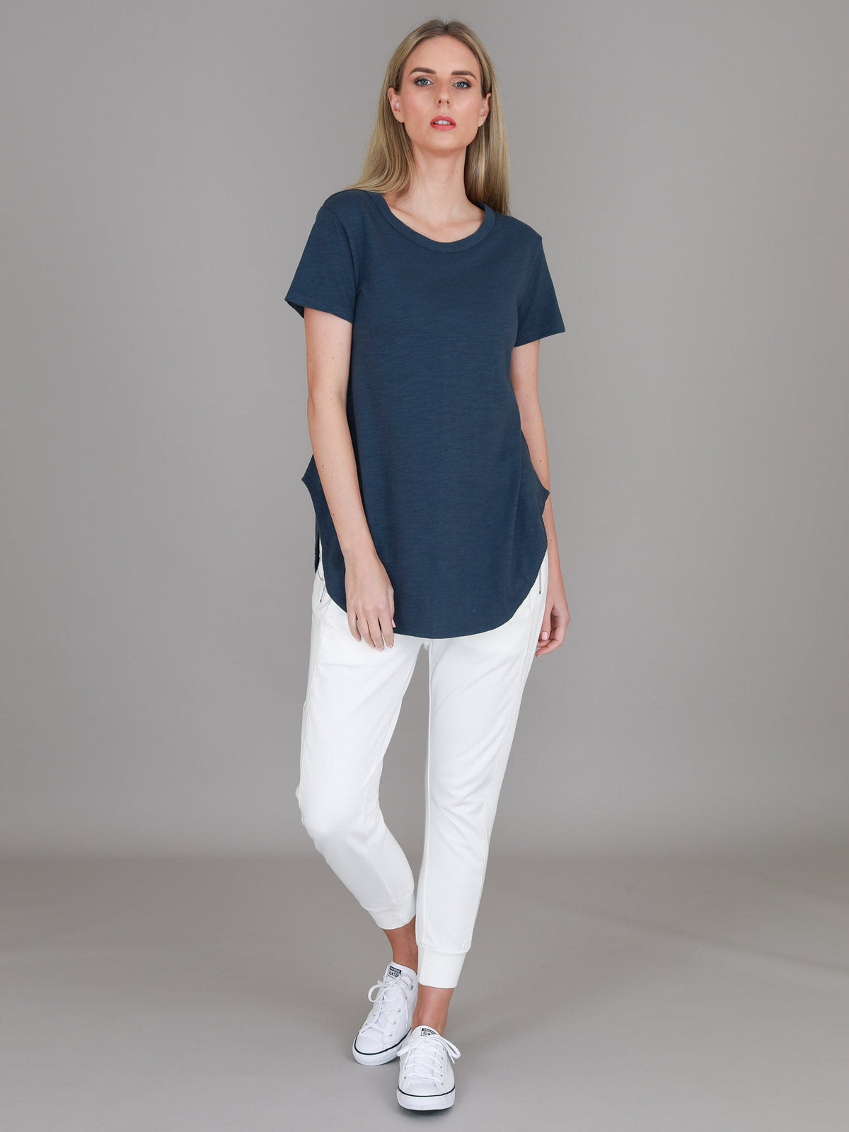Elwood | Women's Curved Hem T-Shirt – Cotton Slub Jersey