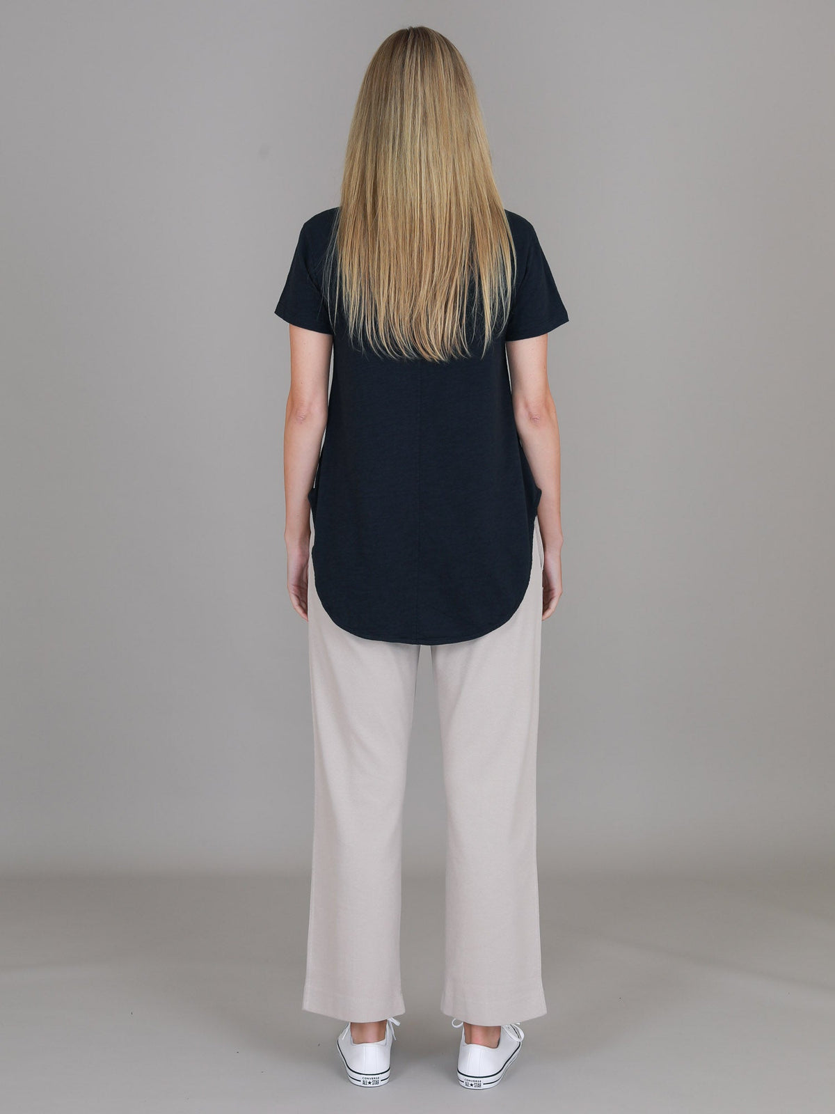 Elwood | Women's Curved Hem T-Shirt – Cotton Slub Jersey