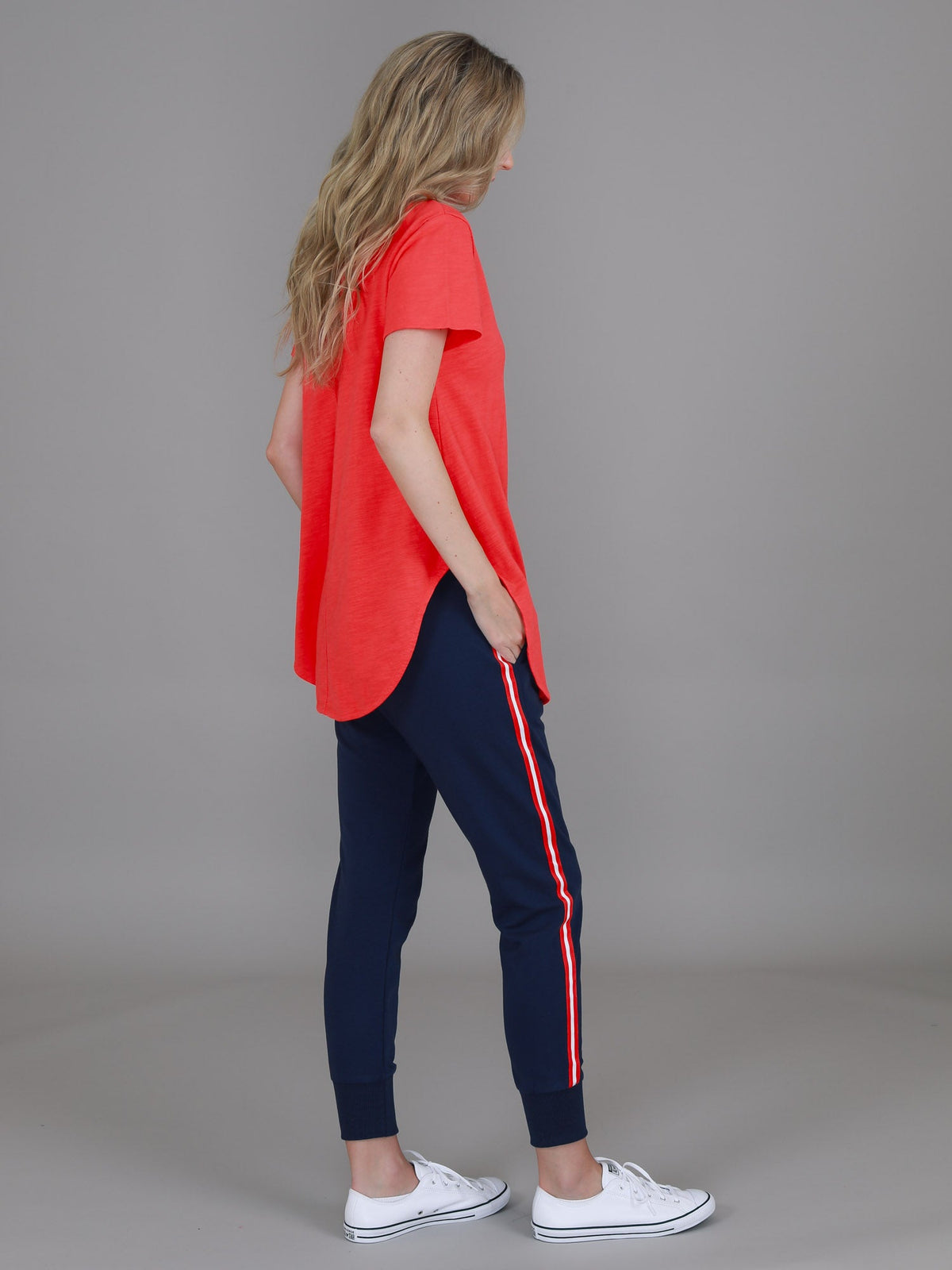 Elwood | Women's Curved Hem T-Shirt – Cotton Slub Jersey