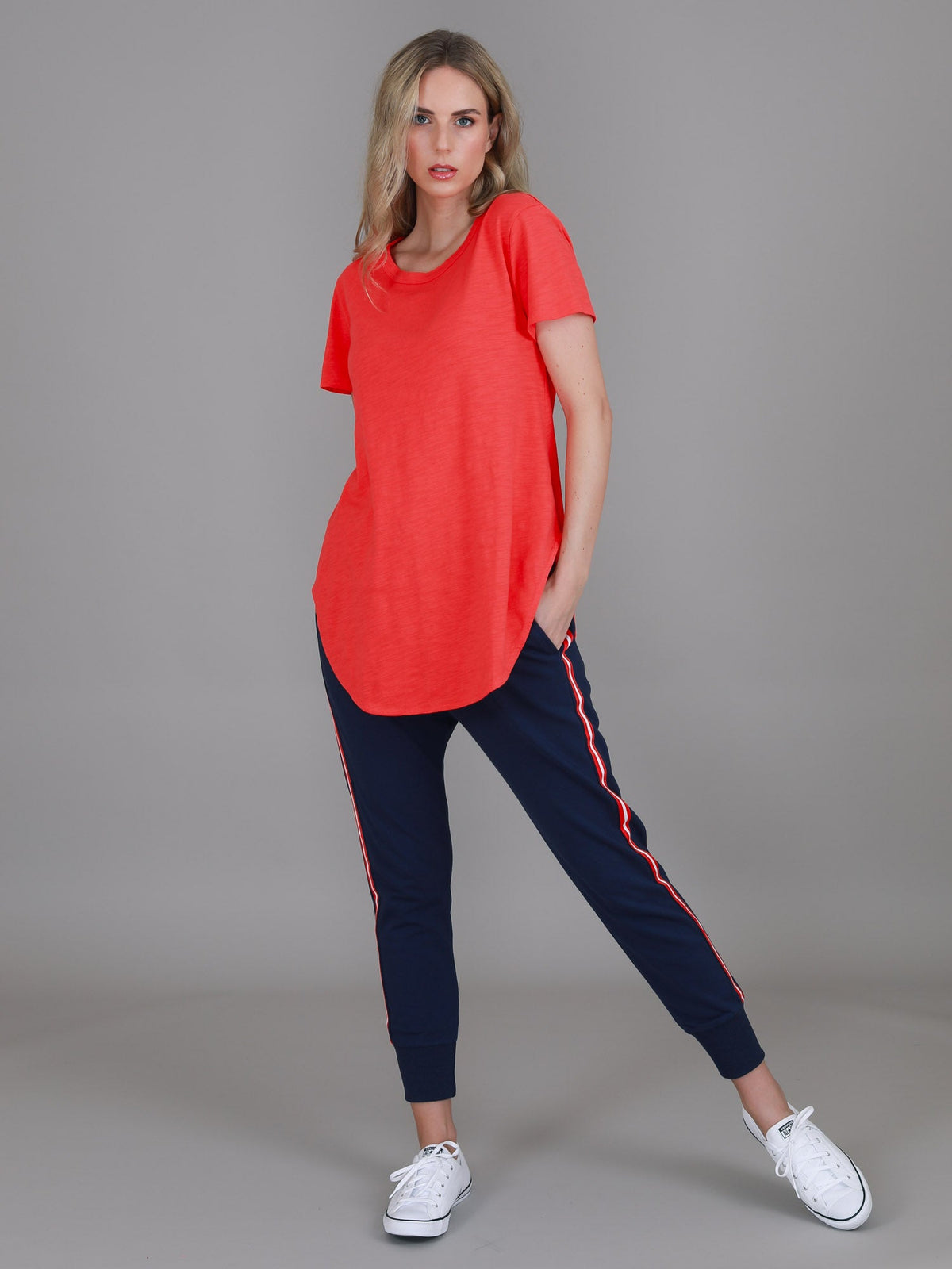 Elwood | Women's Curved Hem T-Shirt – Cotton Slub Jersey