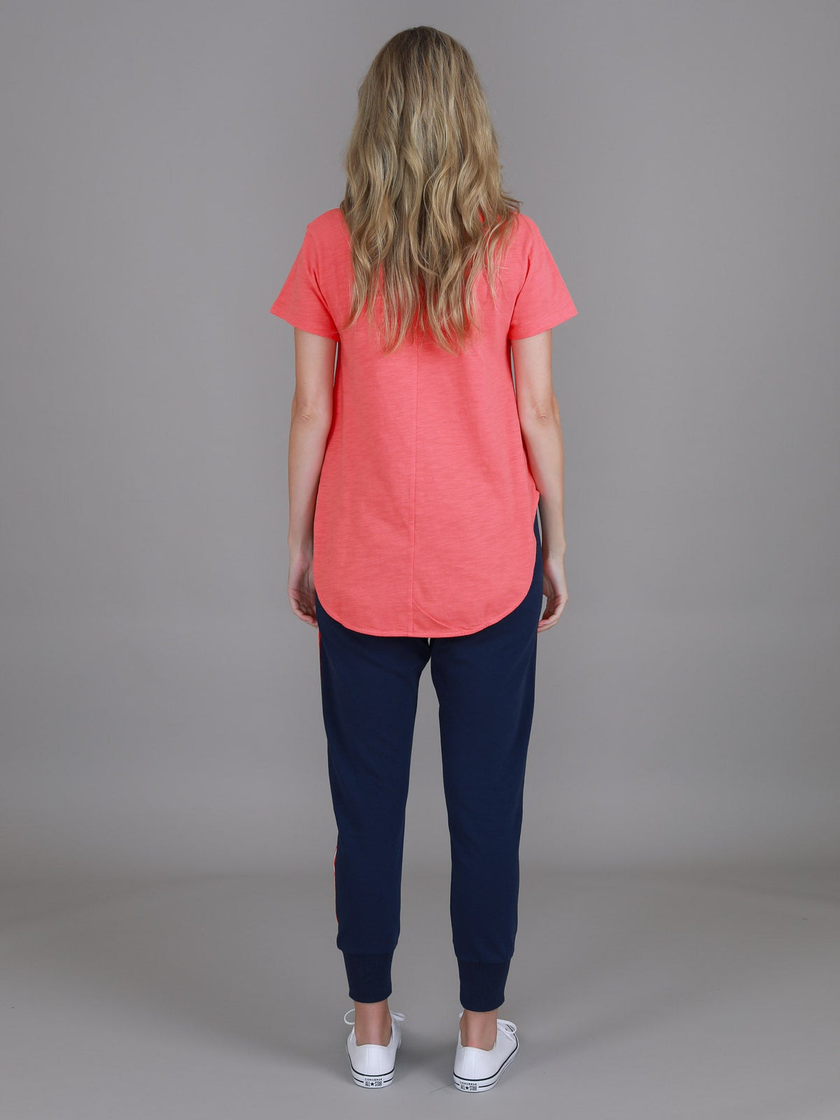 Elwood | Women's Curved Hem T-Shirt – Cotton Slub Jersey