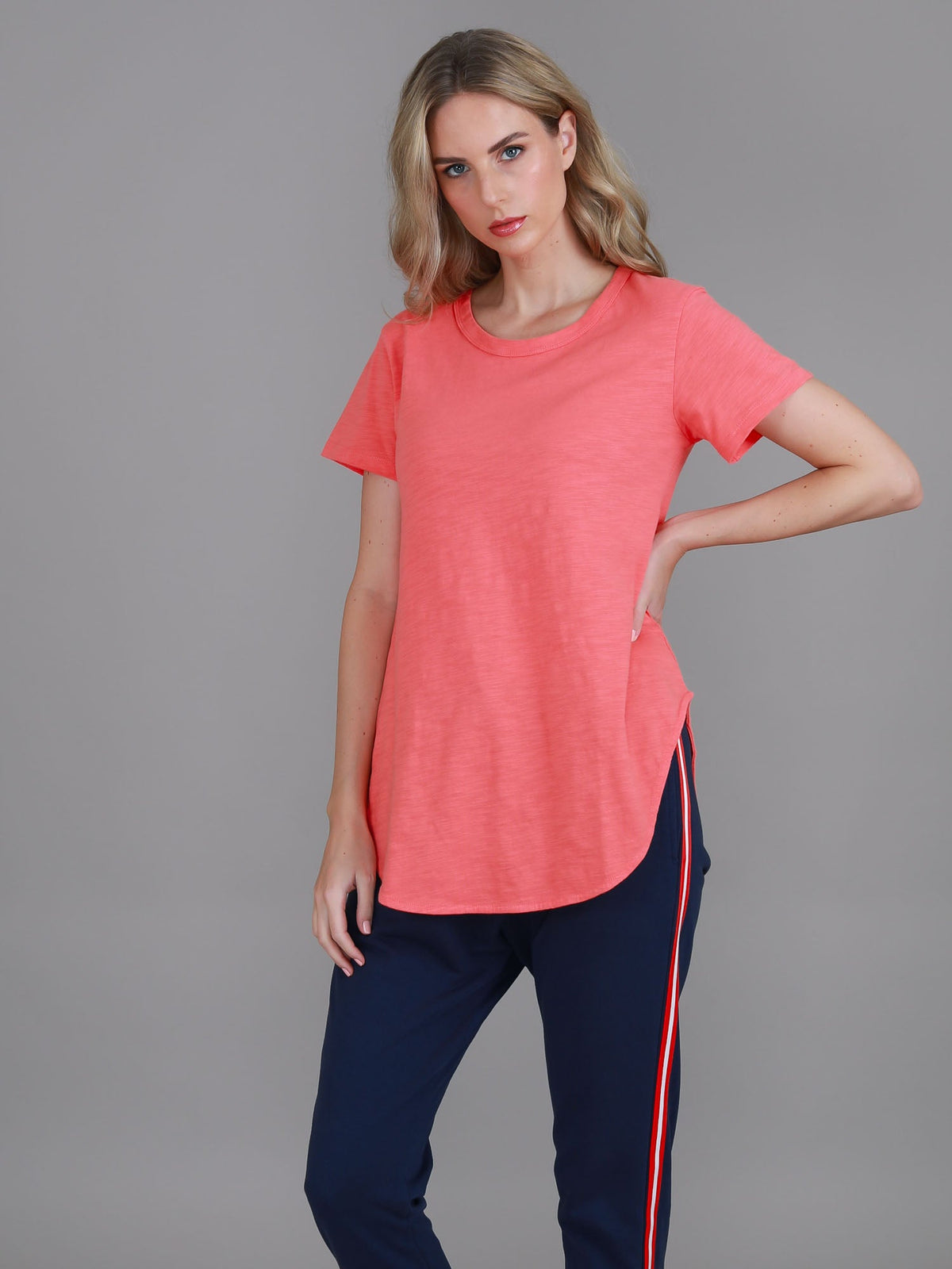 Elwood | Women's Curved Hem T-Shirt – Cotton Slub Jersey