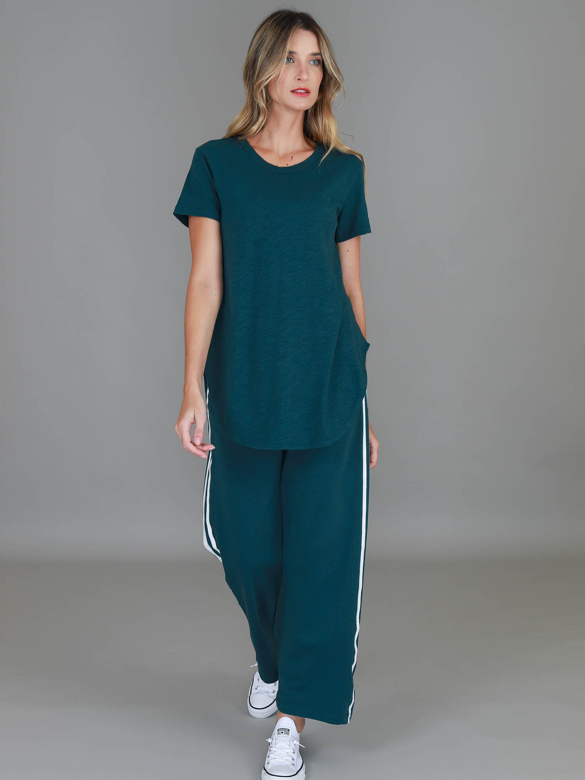 Elwood | Women's Curved Hem T-Shirt – Cotton Slub Jersey