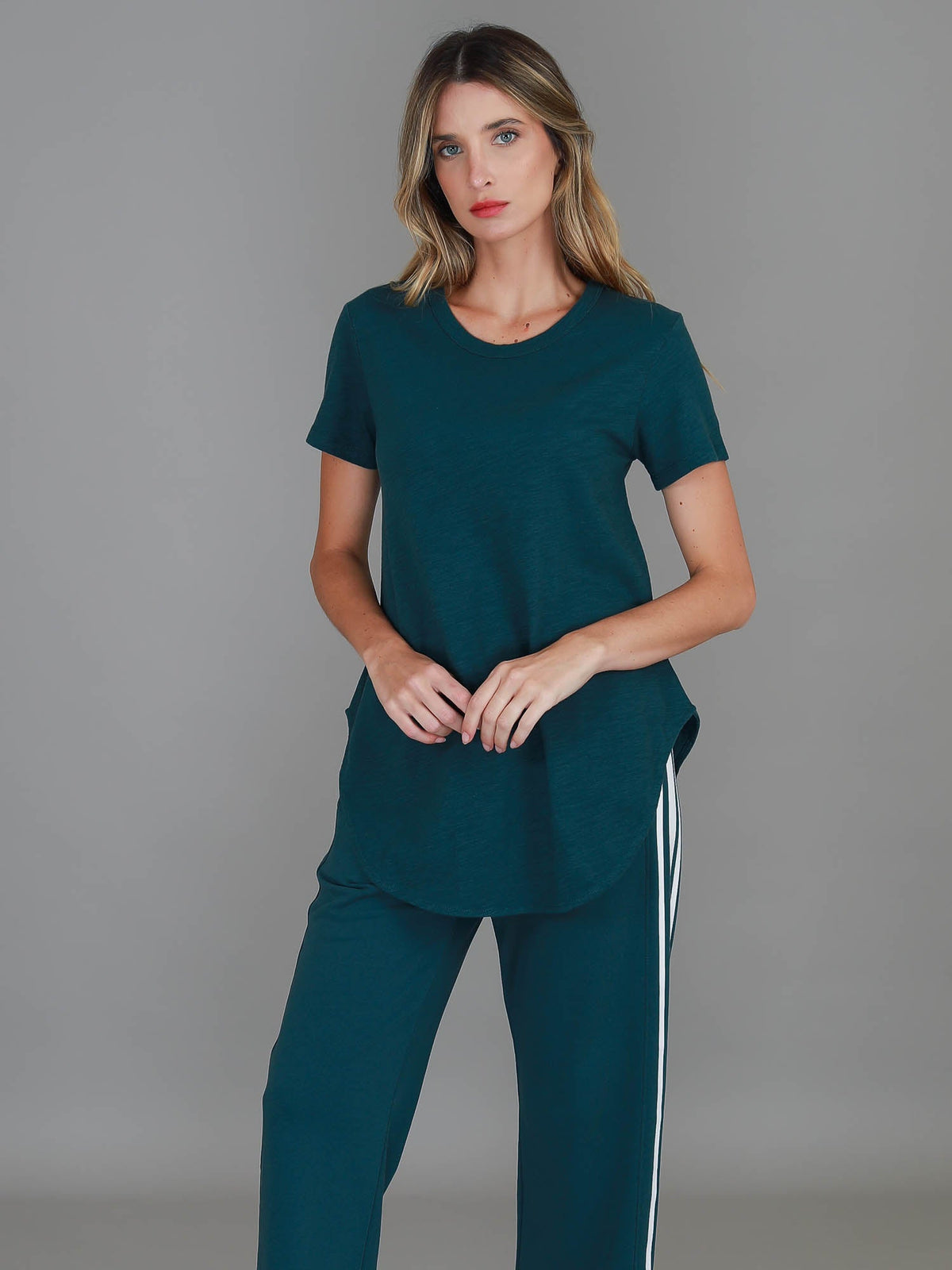 Elwood | Women's Curved Hem T-Shirt – Cotton Slub Jersey