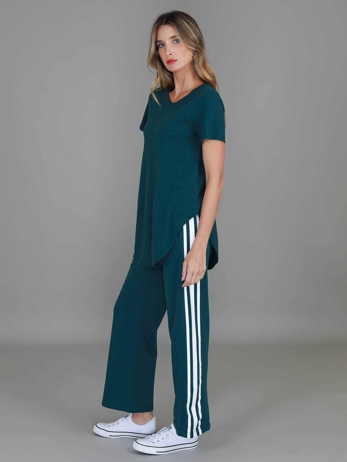 Elwood | Women's Curved Hem T-Shirt – Cotton Slub Jersey