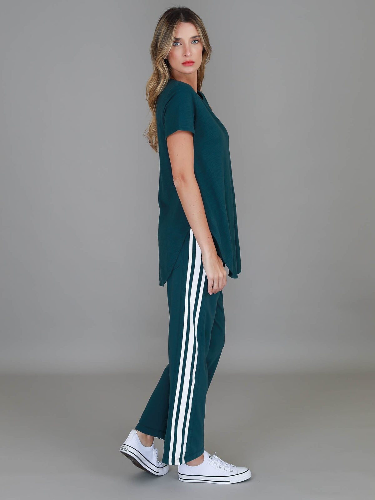 Elwood | Women's Curved Hem T-Shirt – Cotton Slub Jersey