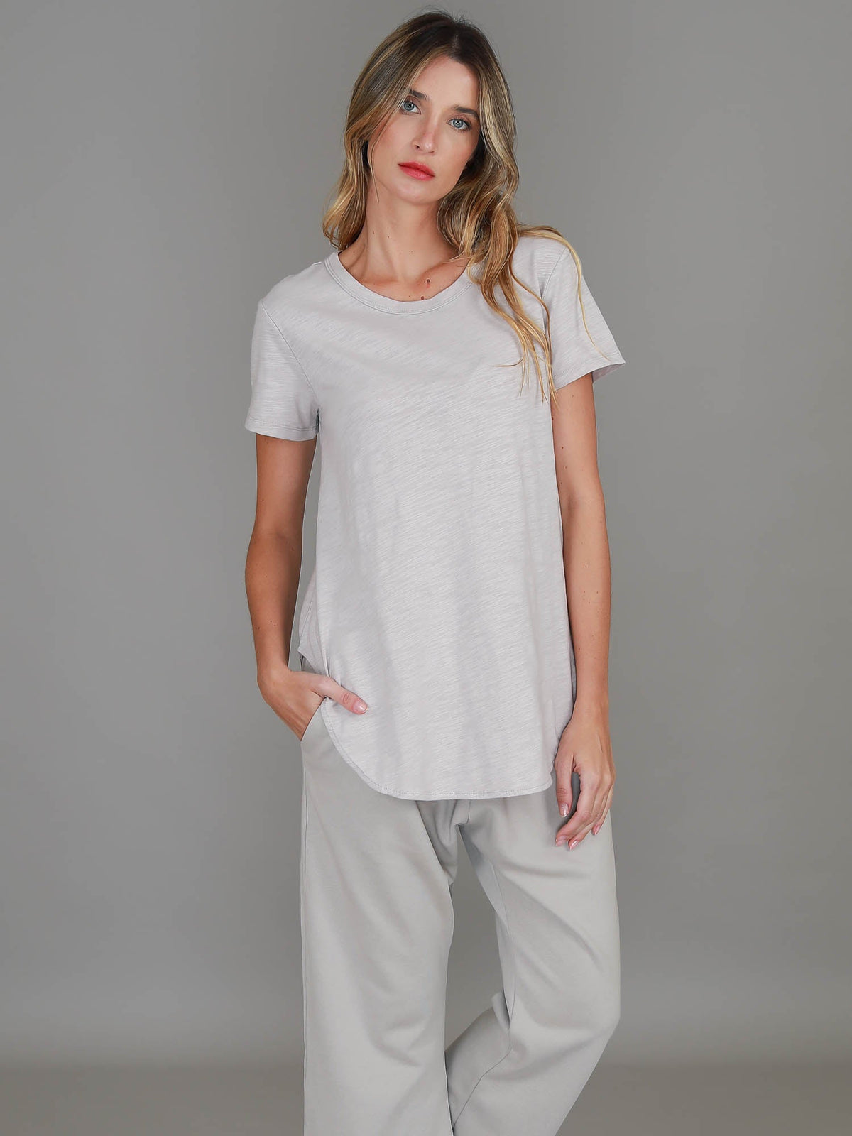 Elwood | Women's Curved Hem T-Shirt – Cotton Slub Jersey