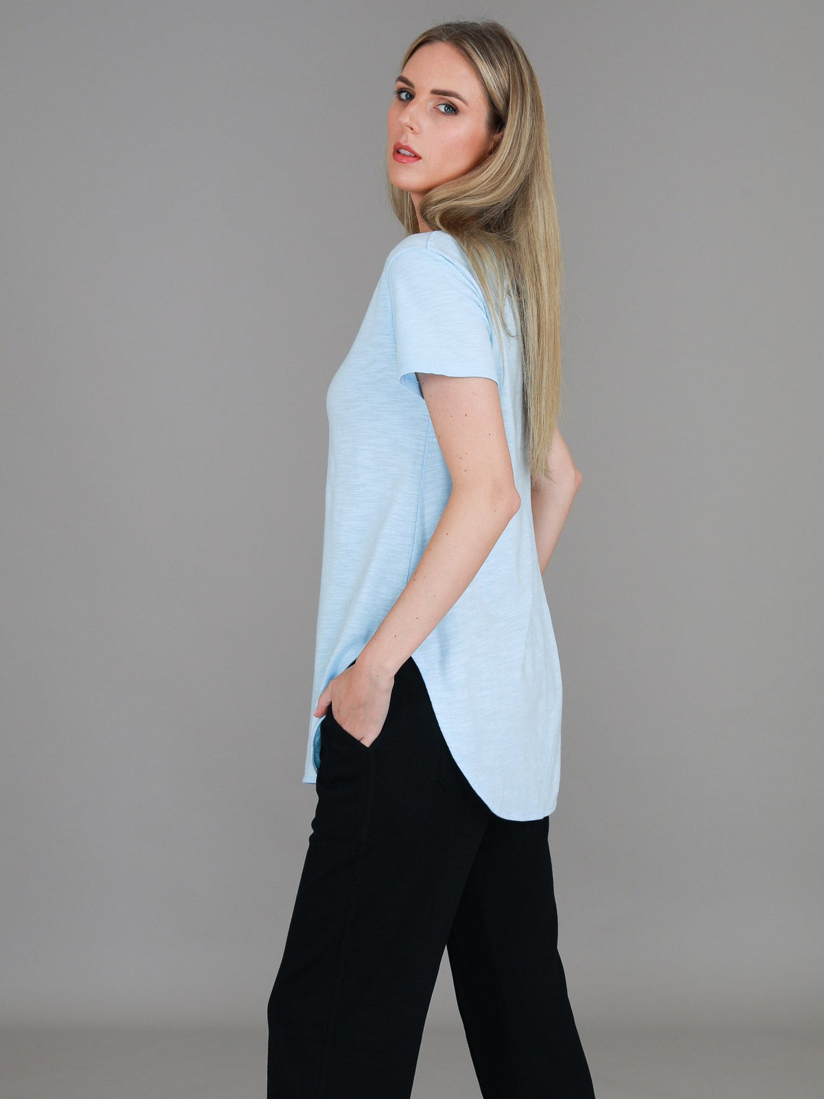 Elwood | Women's Curved Hem T-Shirt – Cotton Slub Jersey
