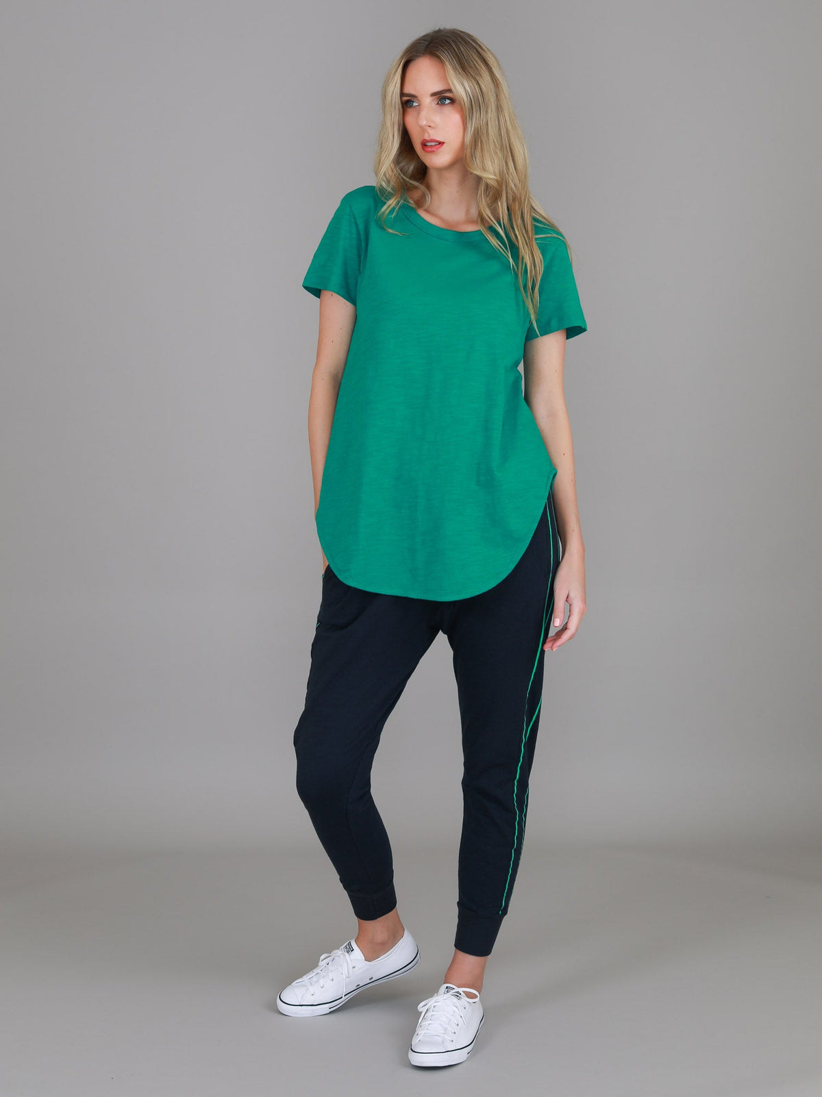 Elwood | Women's Curved Hem T-Shirt – Cotton Slub Jersey