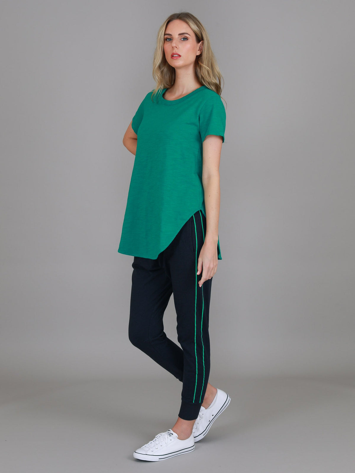 Elwood | Women's Curved Hem T-Shirt – Cotton Slub Jersey