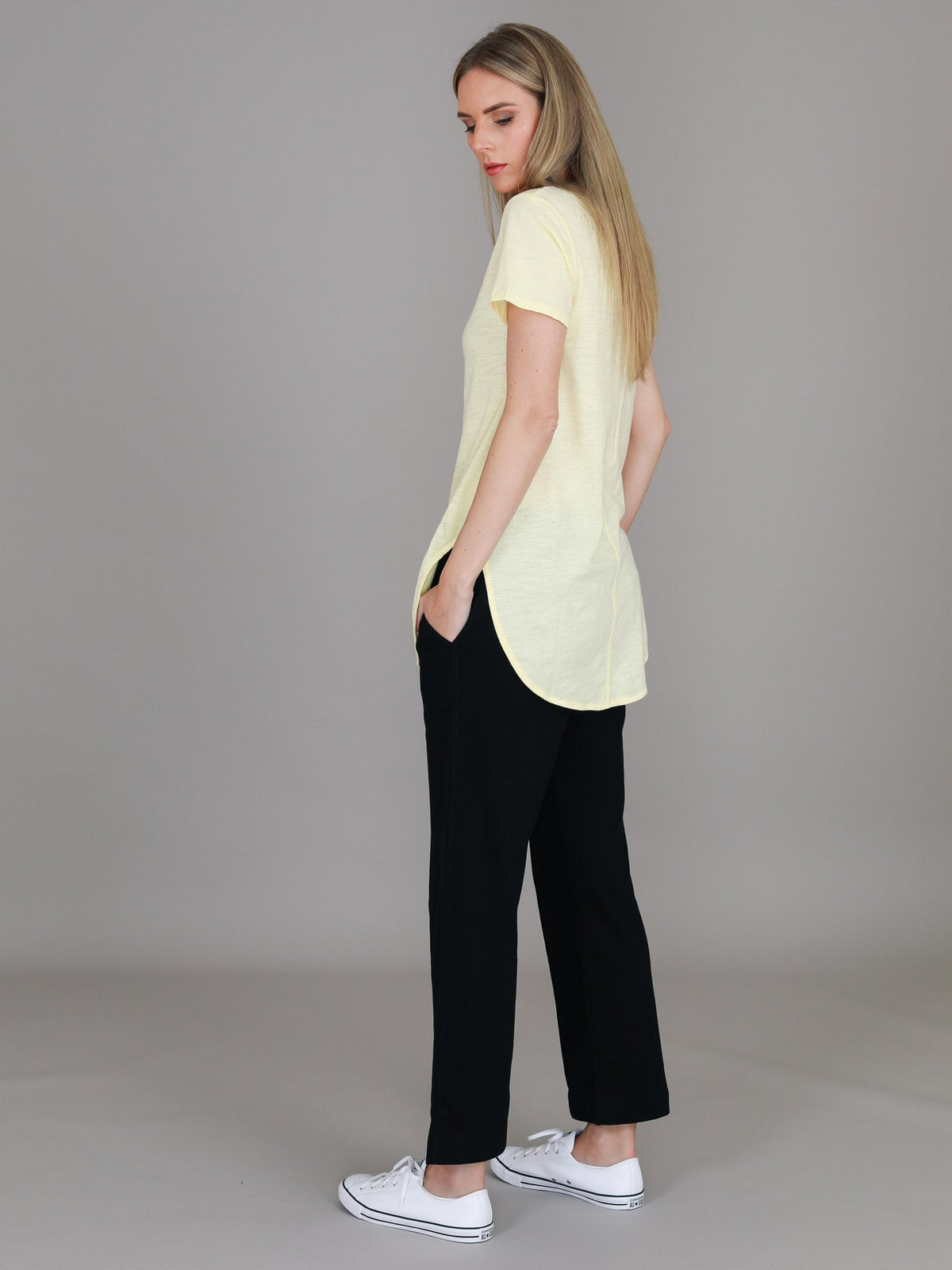 Elwood | Women's Curved Hem T-Shirt – Cotton Slub Jersey