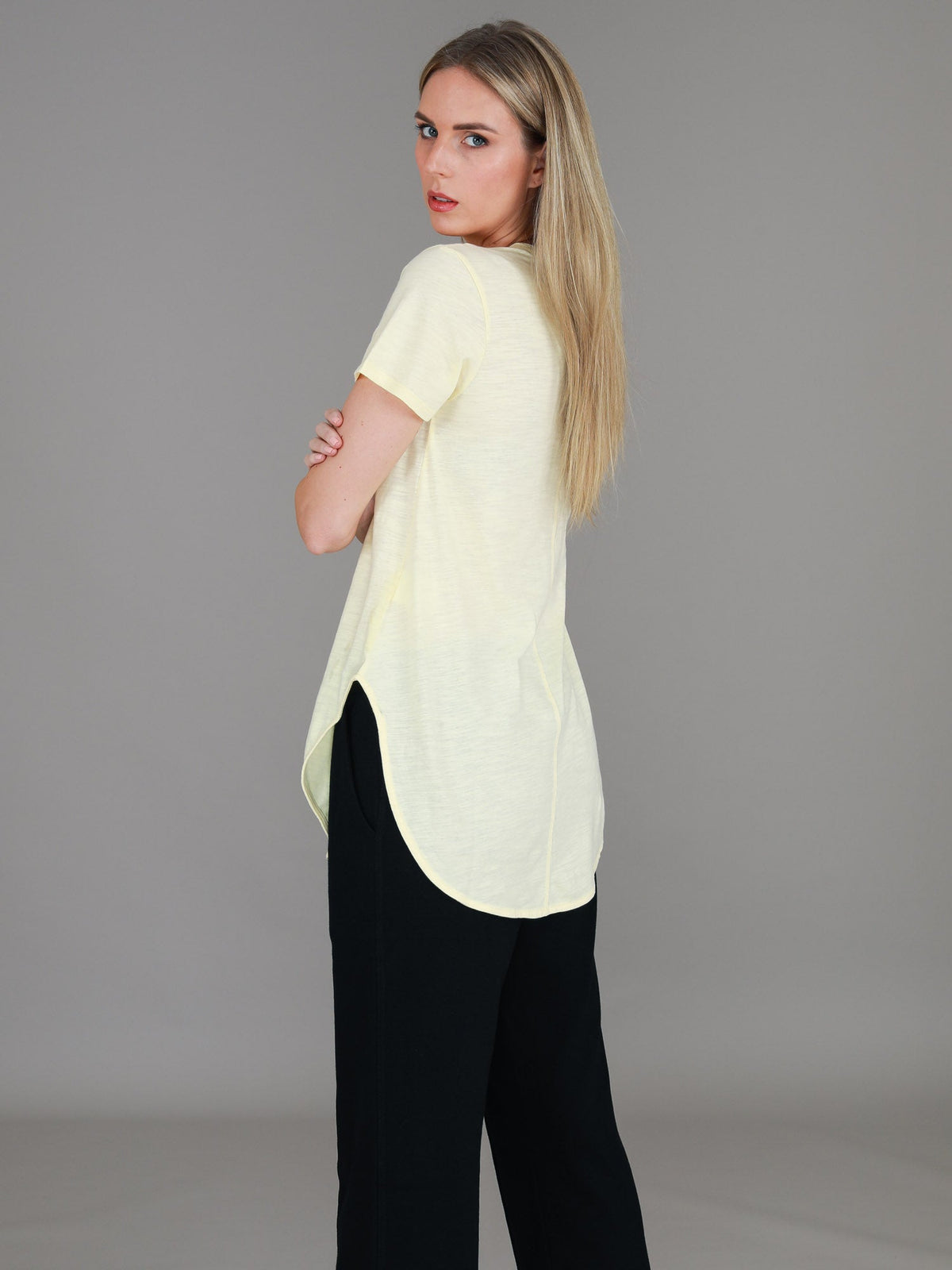 Elwood | Women's Curved Hem T-Shirt – Cotton Slub Jersey