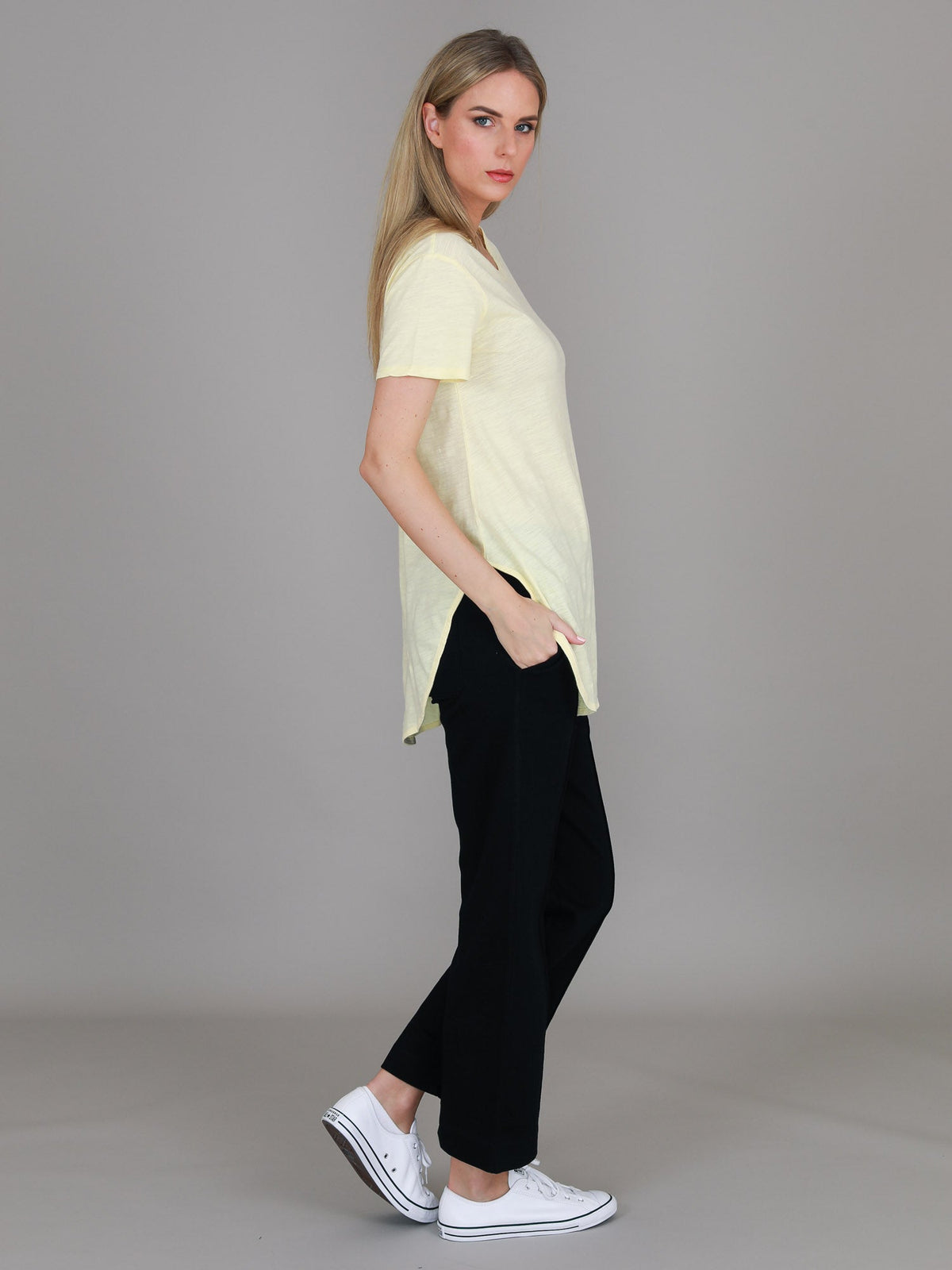 Elwood | Women's Curved Hem T-Shirt – Cotton Slub Jersey