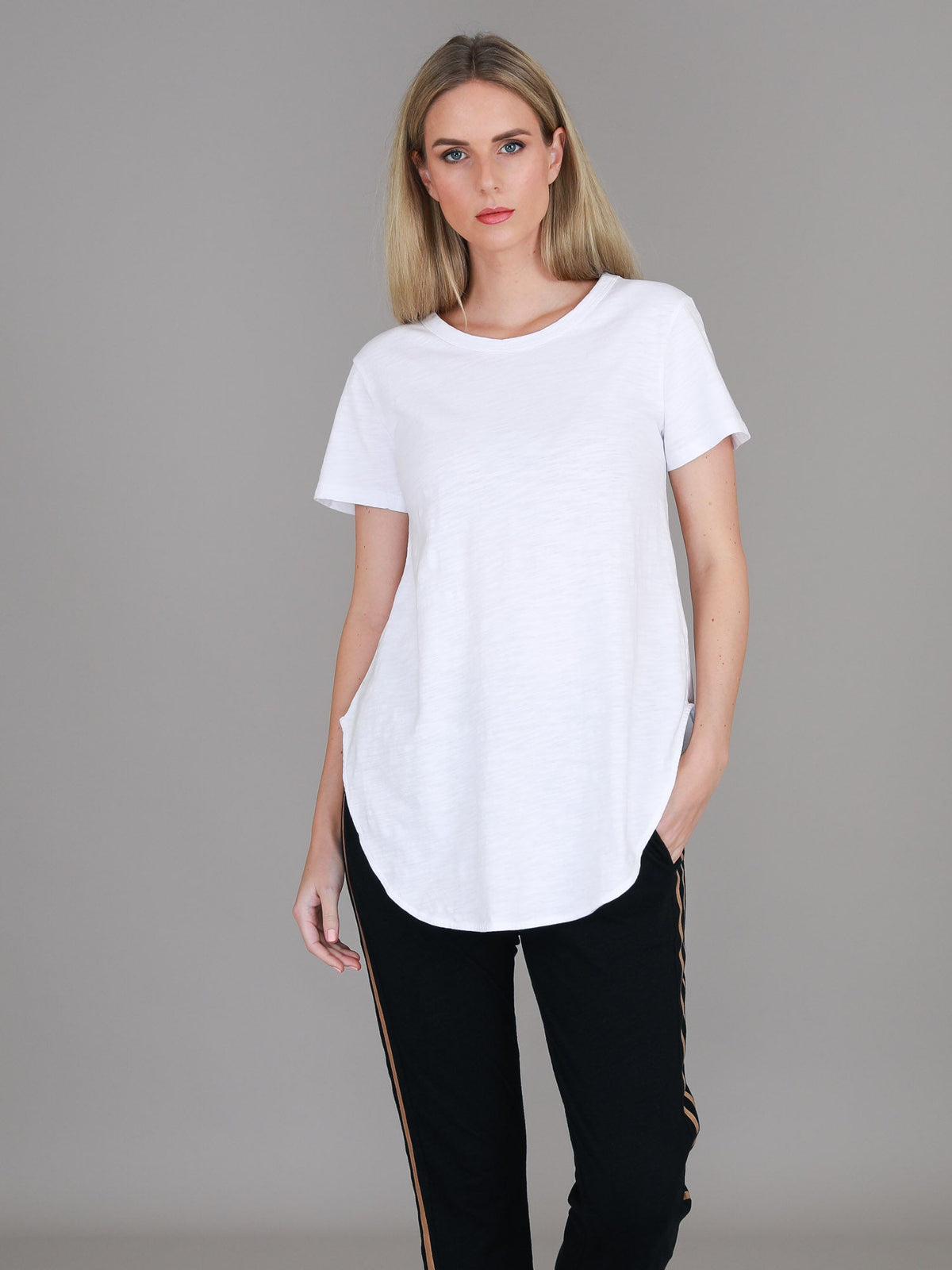 Elwood | Women's Curved Hem T-Shirt – Cotton Slub Jersey