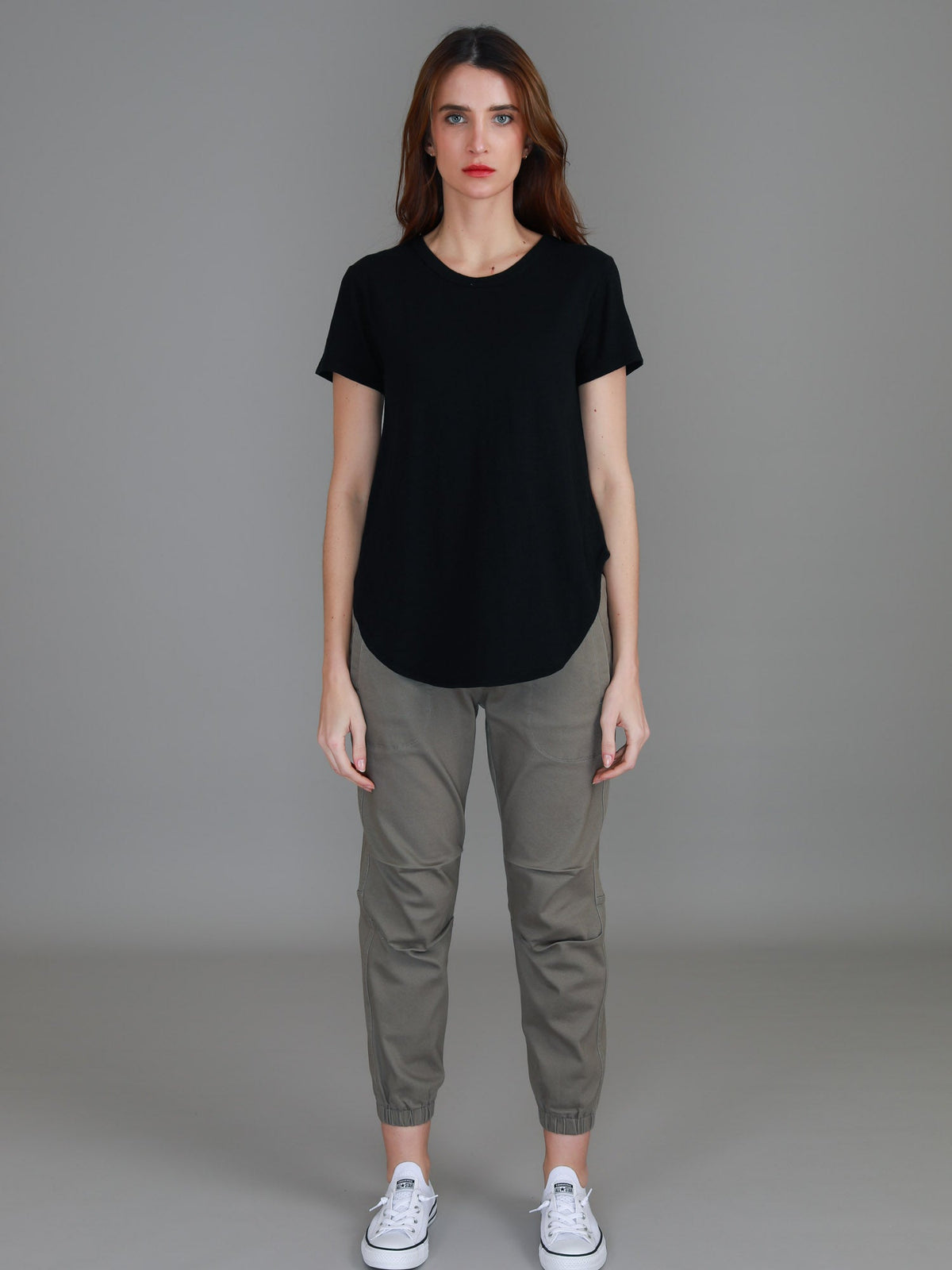 Elwood [-5cm] Curved Hem Tee