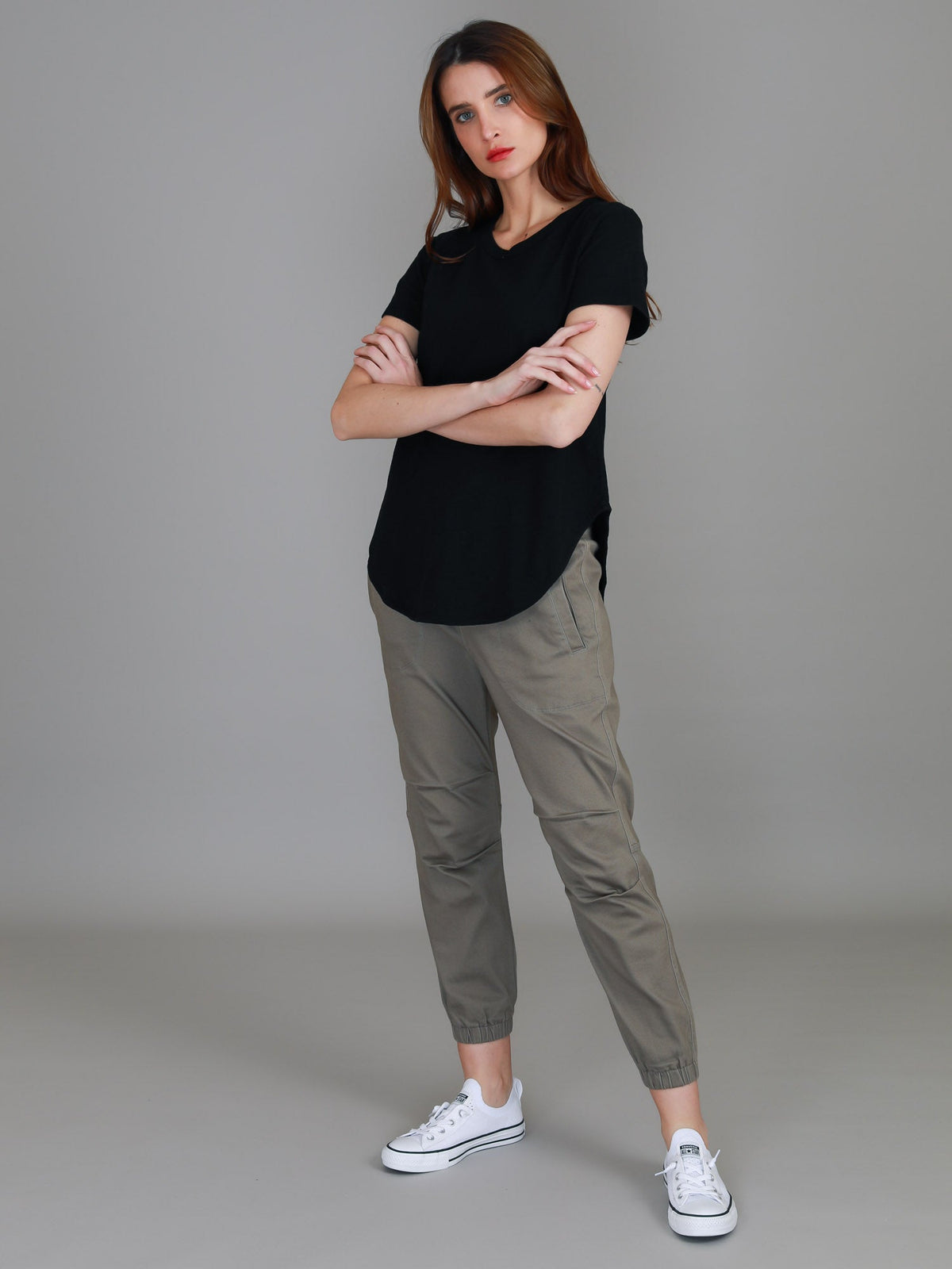 Elwood [-5cm] Curved Hem Tee