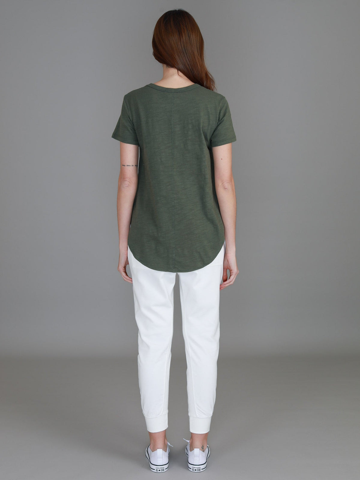Elwood [-5cm] Curved Hem Tee