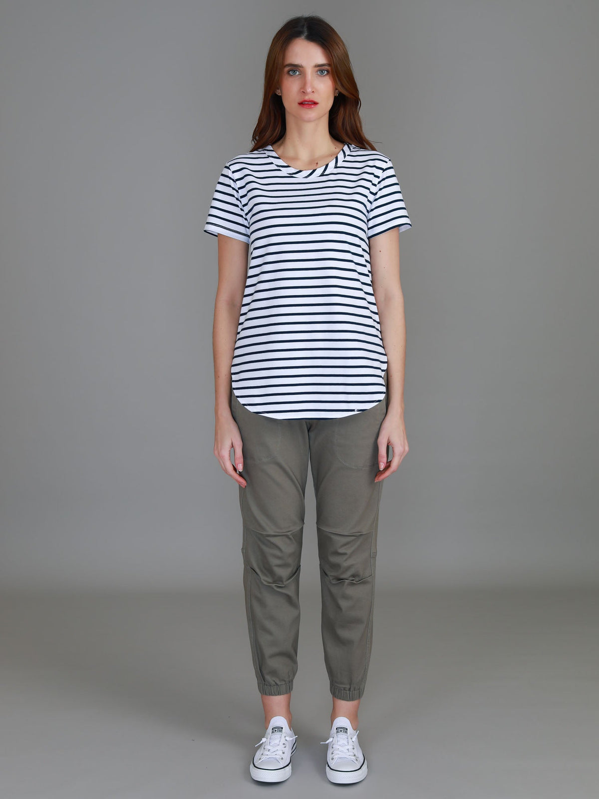 Elwood [-5cm] Curved Hem Tee