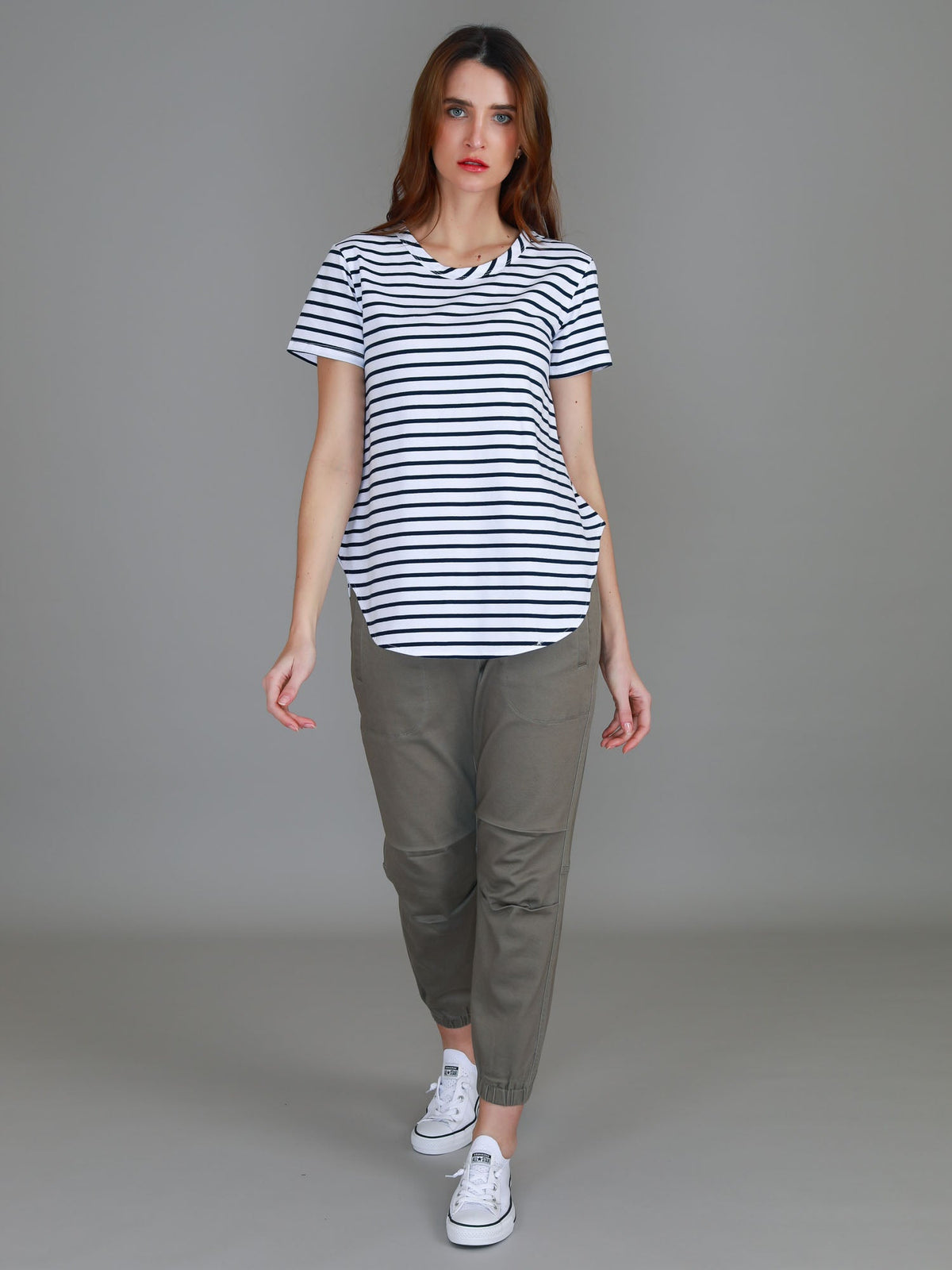 Elwood [-5cm] Curved Hem Tee