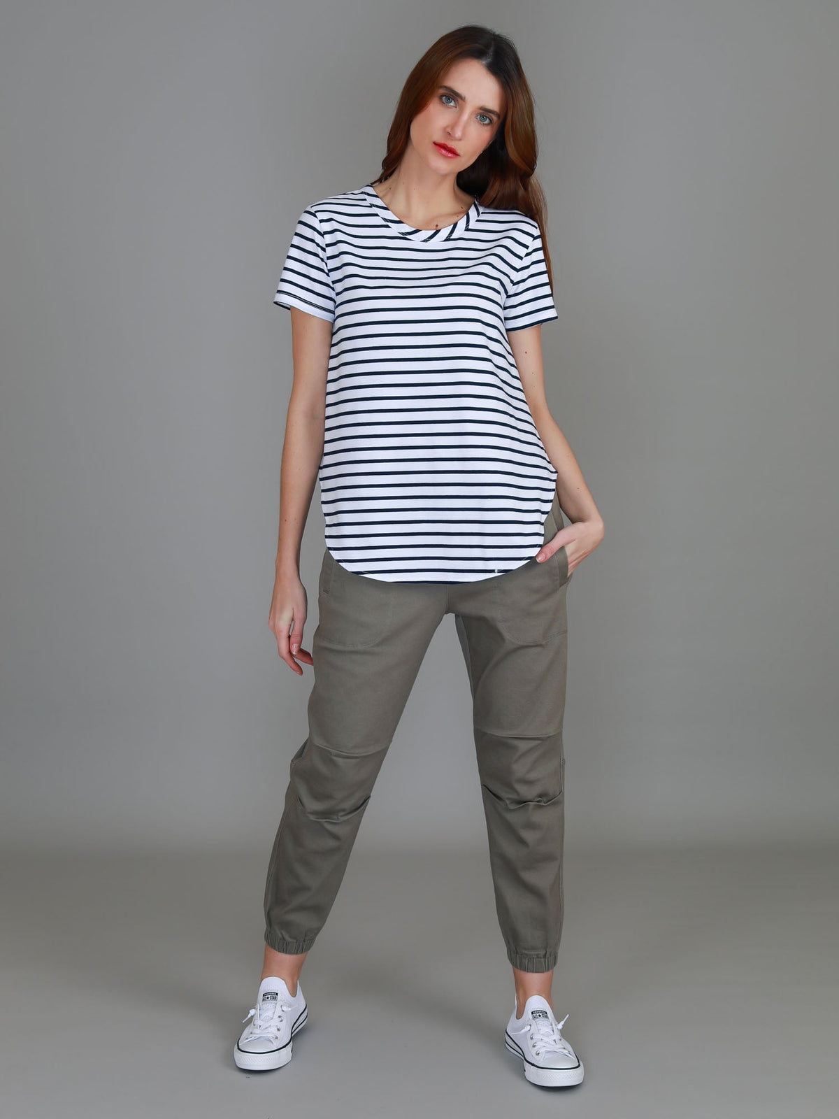 Elwood [-5cm] Curved Hem Tee