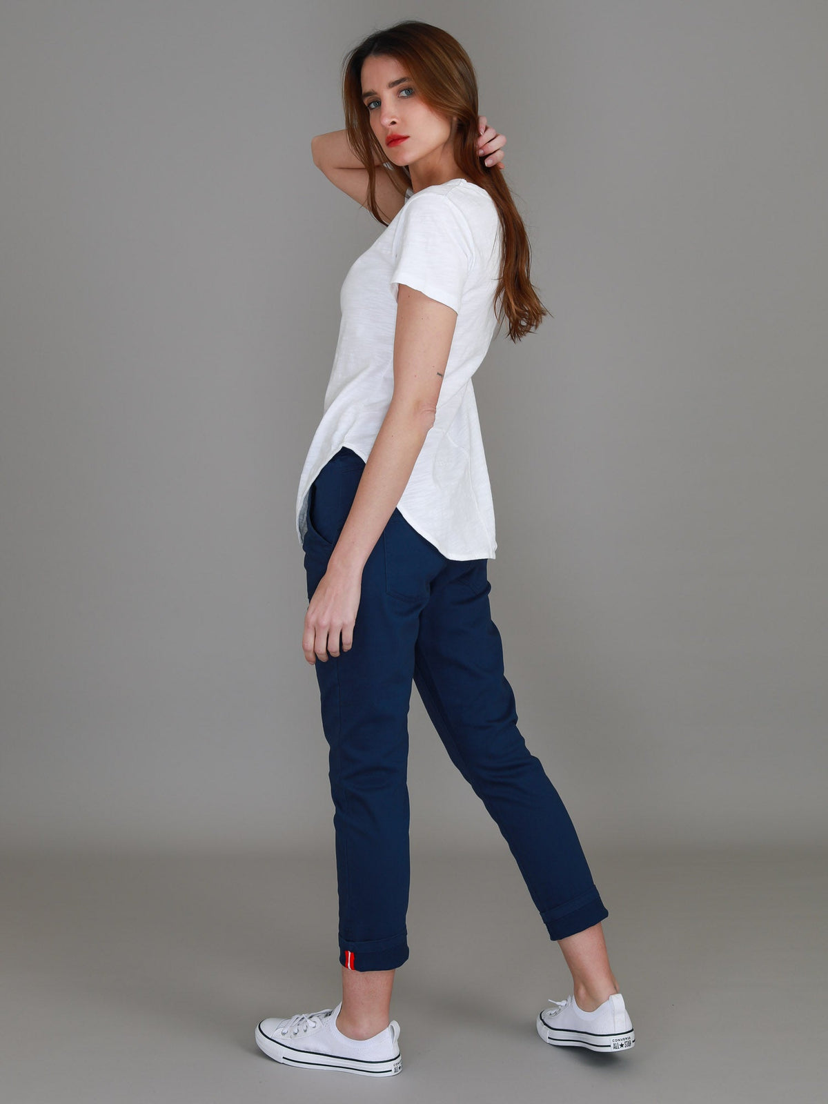 Elwood [-5cm] Curved Hem Tee
